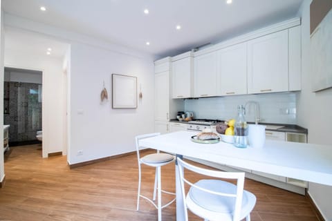 Blue Dolphin by PortofinoHomes Apartment in Portofino