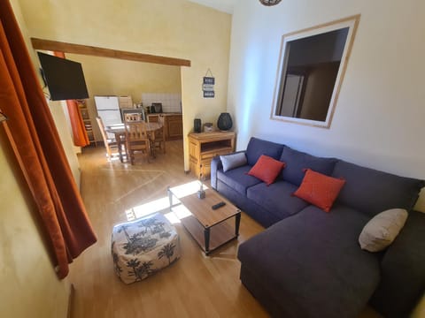 Appart plein centre lit King size , canapé lit et wifi Apartment in Barcelonnette