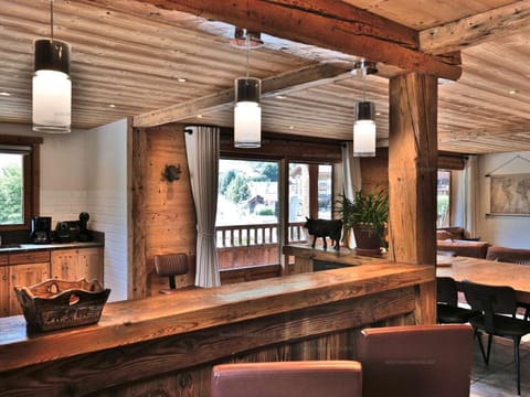 Superbe 5 pièces rénové avec sauna, hammam, jacuzzi, proche télécabines et village, idéal 12/14 pers. - FR-1-458-101 Cabin in Le Grand-Bornand