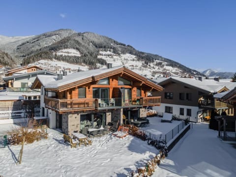 Property building, Winter