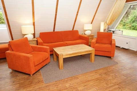 Zeltdachhaus mit W LAN sehr strand House in Damp