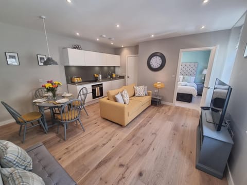 Kitchen or kitchenette, Living room, Dining area