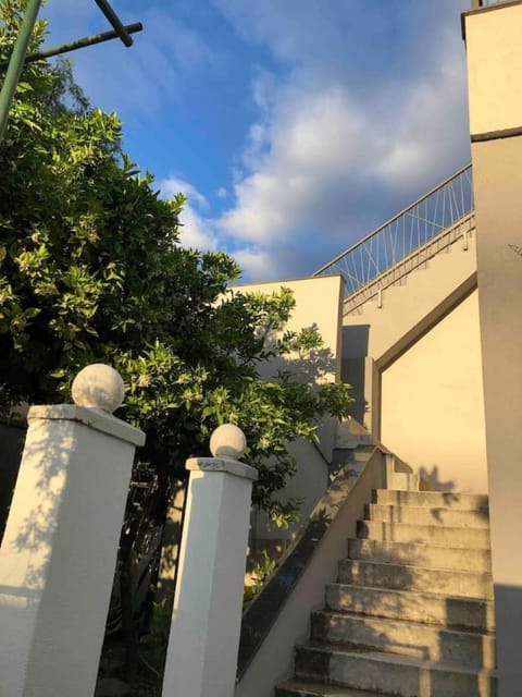 Sleeps 8 Pet friendly Garden & Roof Terrace House in Split