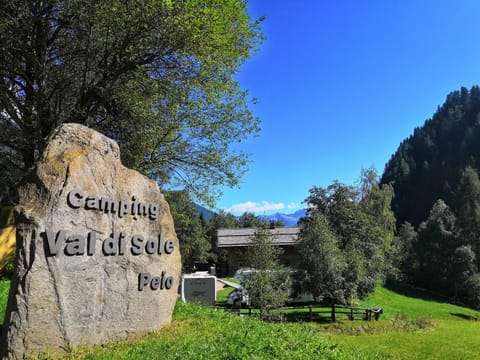 Property building, Facade/entrance, Summer