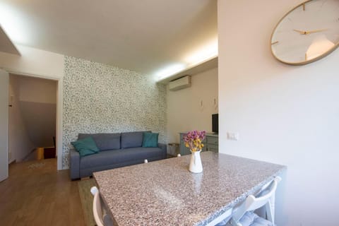 99 Via Esino Apartment in Marche