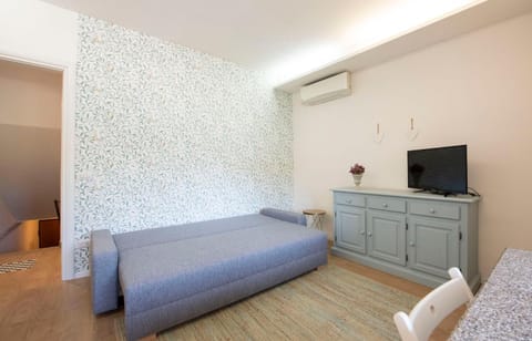 99 Via Esino Apartment in Marche