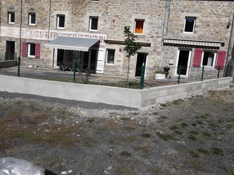 MAISON AUGUY House in Provence-Alpes-Côte d'Azur