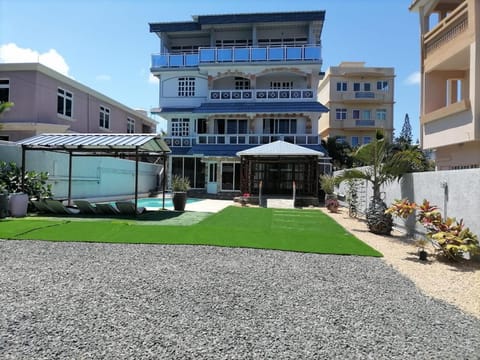 Property building, Garden
