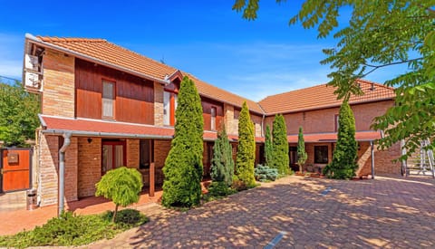 Property building, Garden view