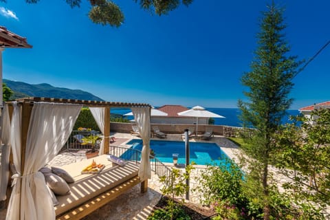 Patio, Day, Natural landscape, Mountain view, Pool view, Sea view, Swimming pool, sunbed