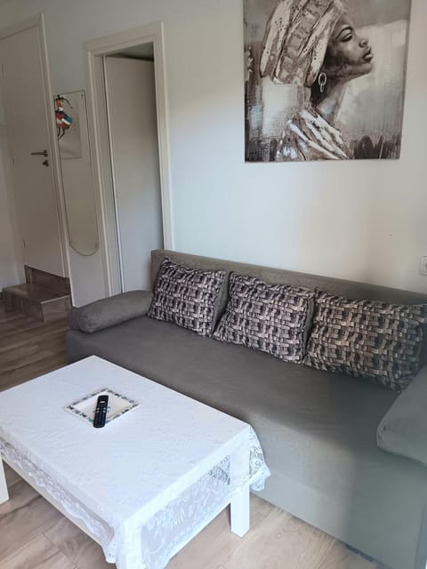 Babaloo Beach Apartments Apartment in Šibenik-Knin County, Croatia