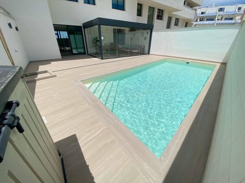Off site, Balcony/Terrace, Balcony/Terrace, Pool view, Swimming pool, Swimming pool