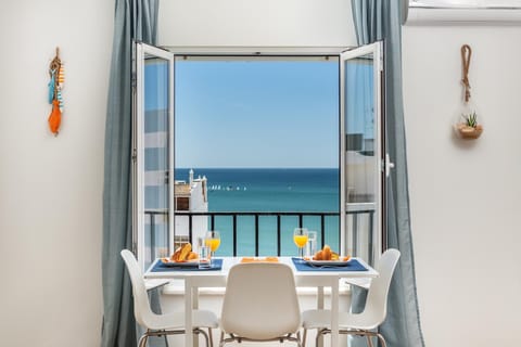 Dining area, Sea view