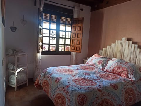 Bed, View (from property/room), Bedroom, Guests, Mountain view, Street view, furniture, towels, wardrobe