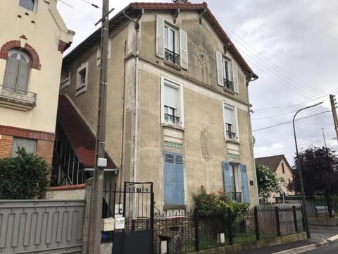 Appartement simple sur Argenteuil, proche Paris Apartment in Île-de-France