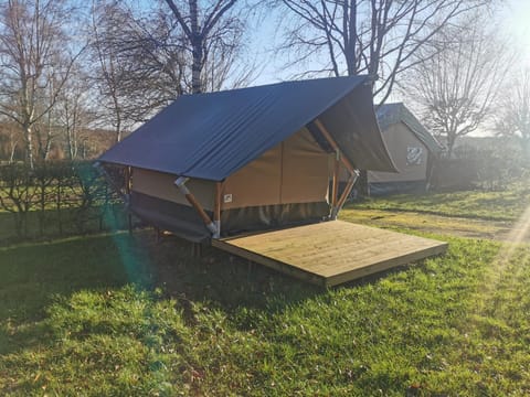 Property building, Garden