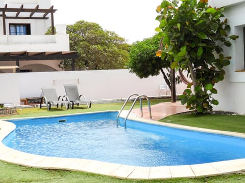Garden, Swimming pool