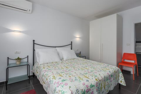 IntimES Room Rovinj Apartment in Cademia ulica