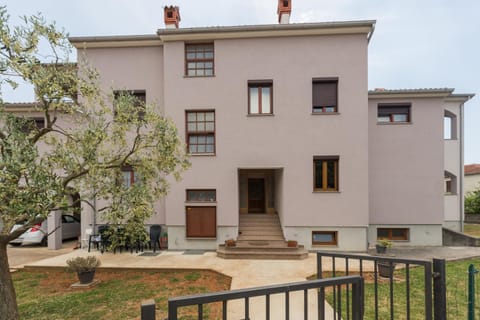 IntimES Room Rovinj Apartment in Cademia ulica