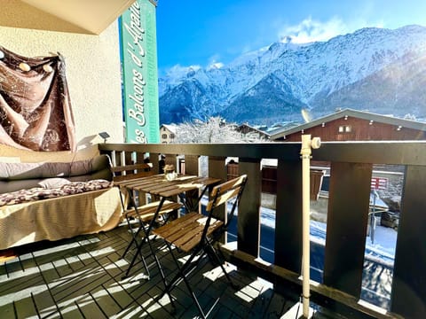 Appartement vue Montblanc 5mn piste1 Apartment in Les Houches
