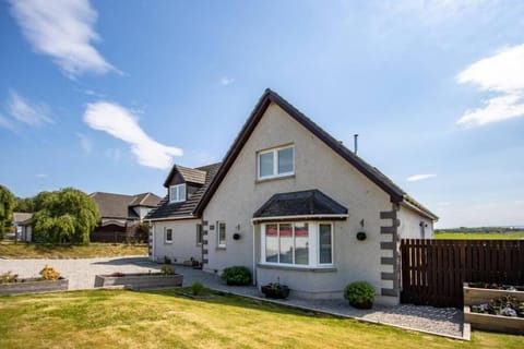 Gleneden House House in Scotland