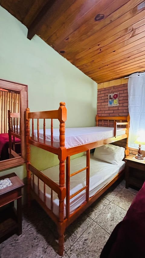 Chalé Rosa Flor Nature lodge in State of Rio de Janeiro