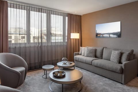 View (from property/room), Living room, Seating area