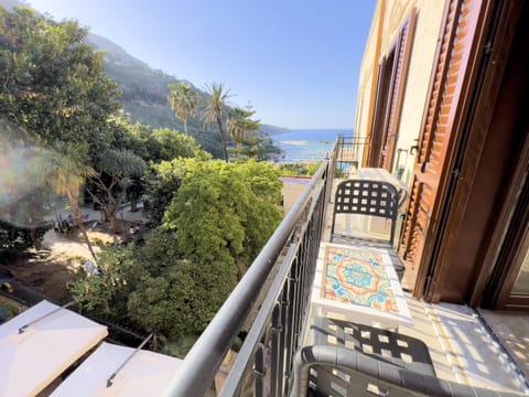View (from property/room), Balcony/Terrace, Sea view