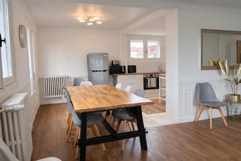 Grande maison 160 m2 6 chambres à Caen Villa in Caen