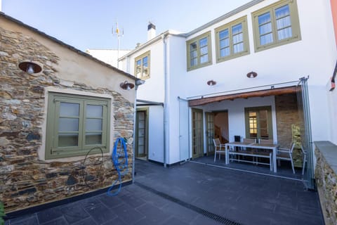 Balcony/Terrace, Inner courtyard view