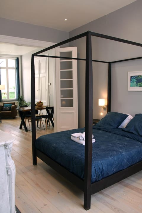 Living room, Bedroom