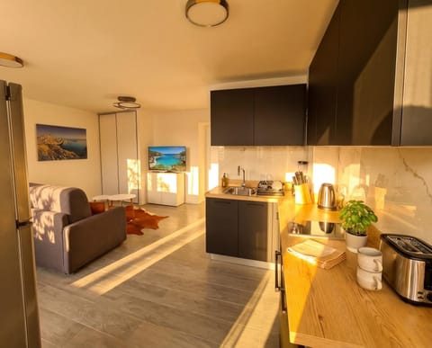 Communal lounge/ TV room, Living room, kitchen