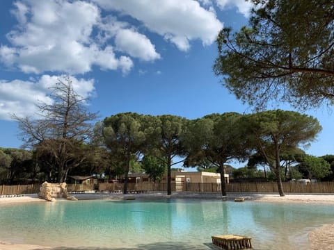 Beach, Swimming pool