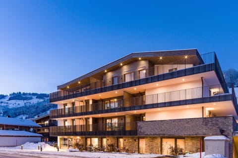 Property building, Facade/entrance, Winter