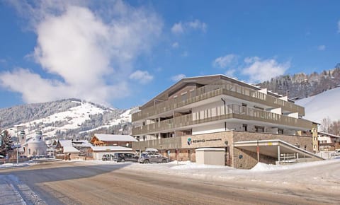Property building, Day, Natural landscape, Winter, Mountain view