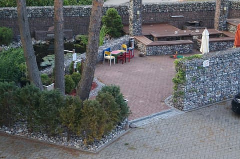 Garden view, Parking