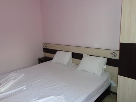 Къща за гости А. Б. В. Bed and Breakfast in Nessebar