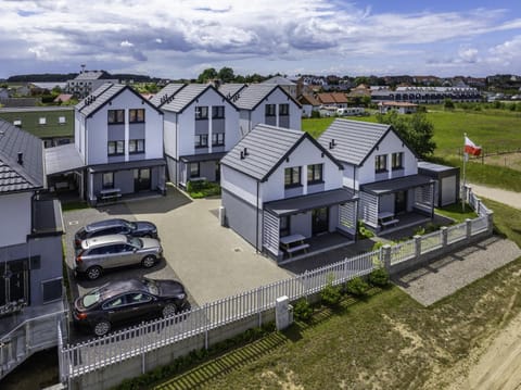 FRAJDA Domki - Apartamenty 6-osobowe - salon i dwie sypialnie oraz Studia 4-osobowe - pokój z aneksem kuchennym Apartment in West Pomeranian Voivodeship, Poland