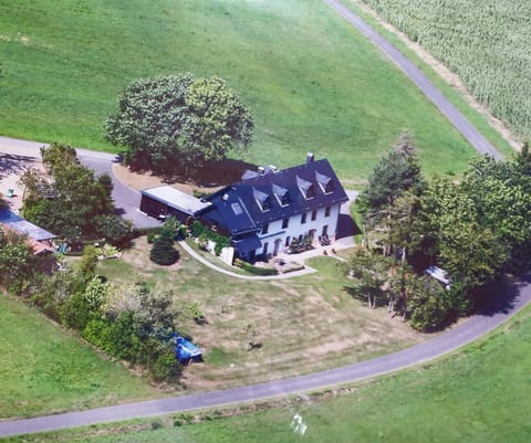 Ferienwohnung Hügelhaus Apartment in Vulkaneifel