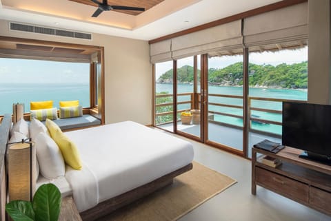 Photo of the whole room, Bedroom, Sea view