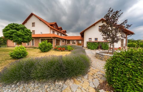 Property building, Facade/entrance, Garden