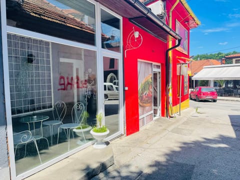 Apartman Indira Bed and Breakfast in Federation of Bosnia and Herzegovina