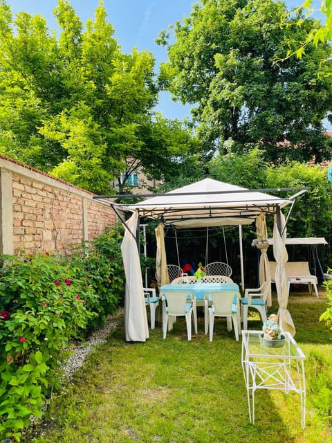 Apartman Indira Bed and Breakfast in Federation of Bosnia and Herzegovina