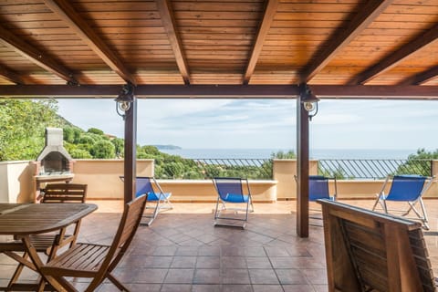 BBQ facilities, Solarium, Balcony/Terrace