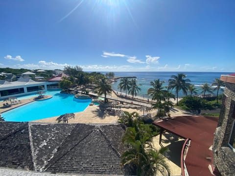 Beach, Swimming pool