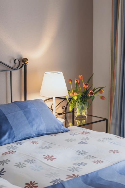 Bed, Decorative detail, Bedroom