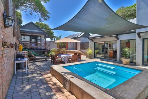 Property building, Pool view, Swimming pool, sunbed