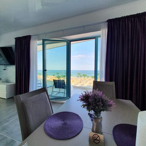 Living room, Sea view