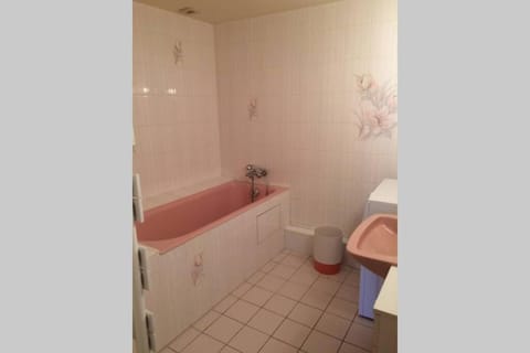 Appartement spacieux 78m2 plein centre, balcon, jusqu’à 6 personnes Apartment in Auvergne-Rhône-Alpes