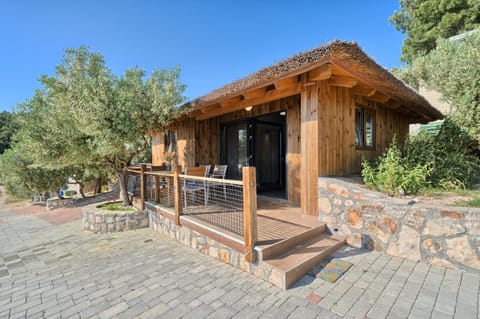 Patio, Facade/entrance